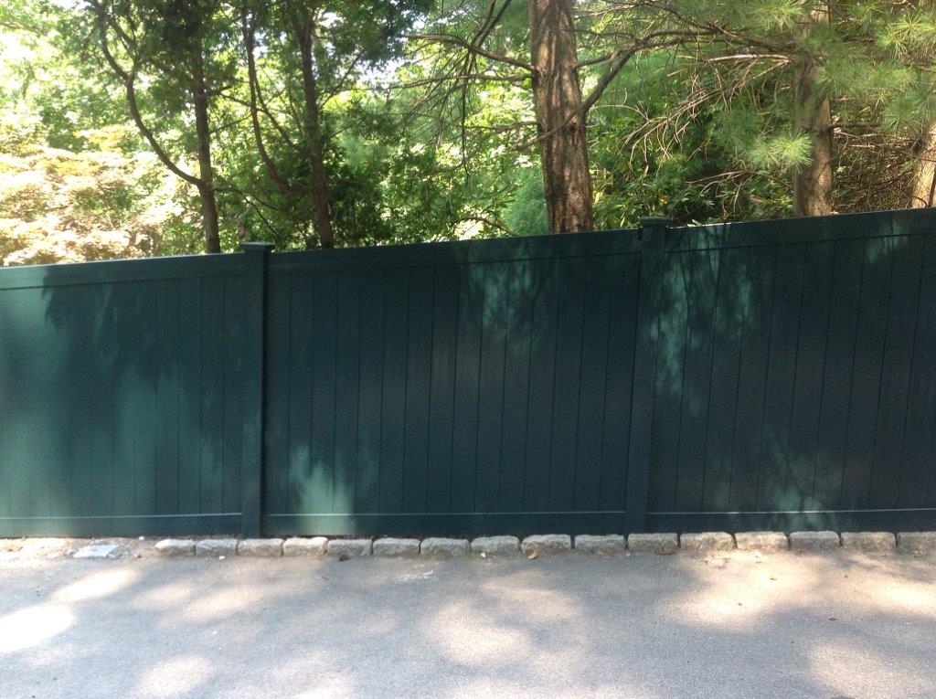 SOLID HUNTER GREEN fence styles